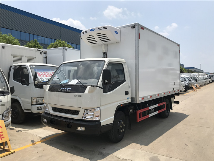 江鈴順達(dá)寬體4.2米冷藏車6.jpg