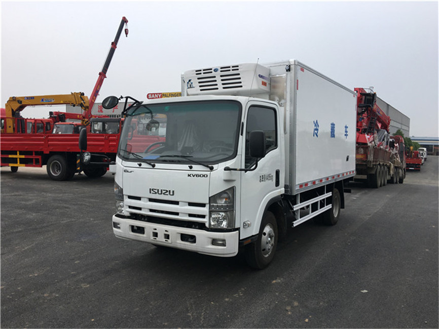 慶五十鈴kv600（4.2米）冷藏車9.jpg