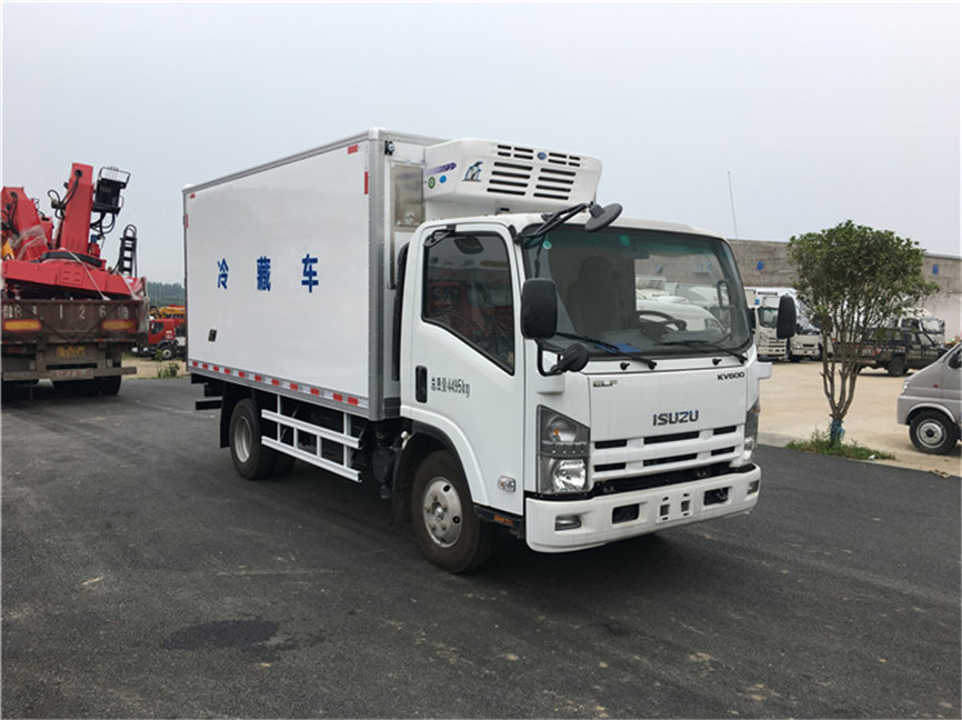 慶五十鈴kv600（4.2米）冷藏車5.jpg