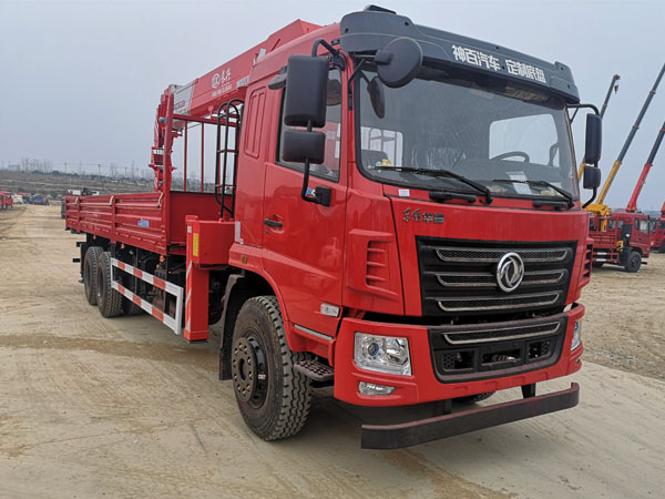 東風(fēng)華神F5后雙橋12噸長興隨車吊