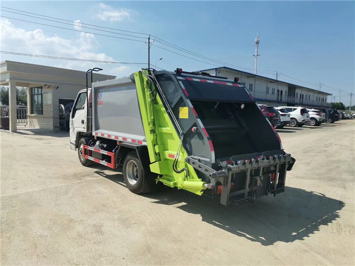 東風(fēng)壓縮式垃圾車_東風(fēng)藍(lán)牌壓縮垃圾車_質(zhì)保3萬公里