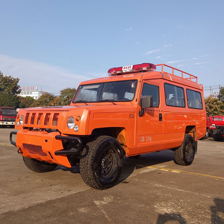 四驅(qū)小型皮卡器材消防車_山東湖北 2噸小型消防車_應(yīng)急滅火救援車