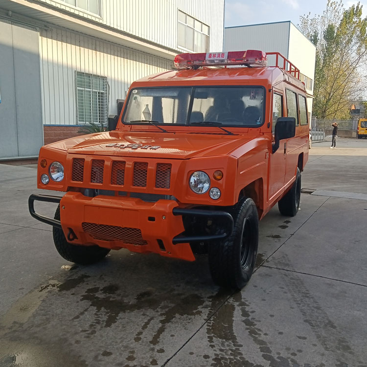 四驅(qū)小型皮卡器材消防車_山東湖北 2噸小型消防車_應(yīng)急滅火救援車