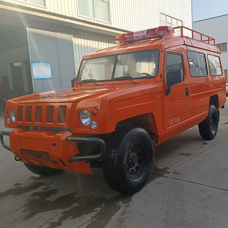 四驅(qū)小型消防器材車(chē)_廣西重慶 小型巡邏車(chē)_城市鄉(xiāng)鎮(zhèn)民用水罐救援滅火車(chē)