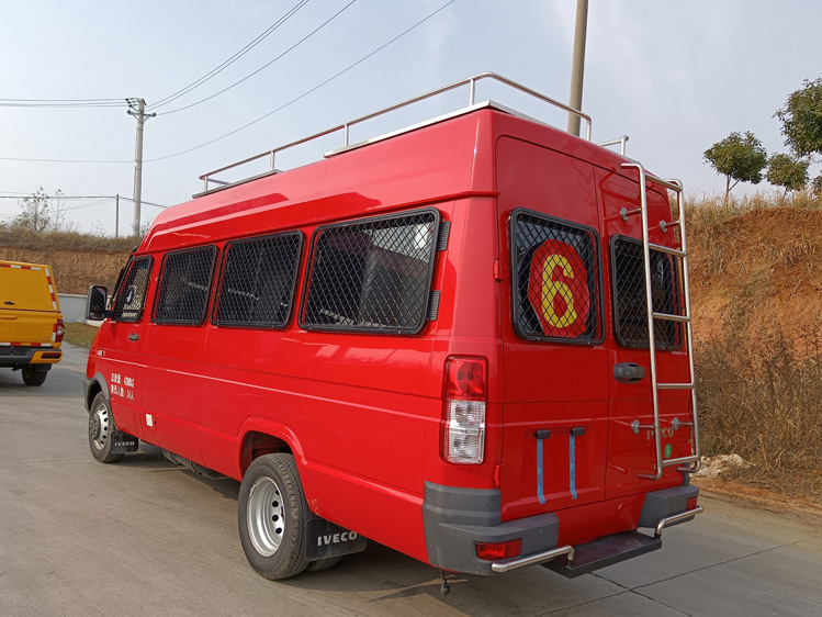 四驅(qū)器材消防無人機信息處理車_山東湖北 社區(qū)街道滅火救援車_高壓箱式救援車