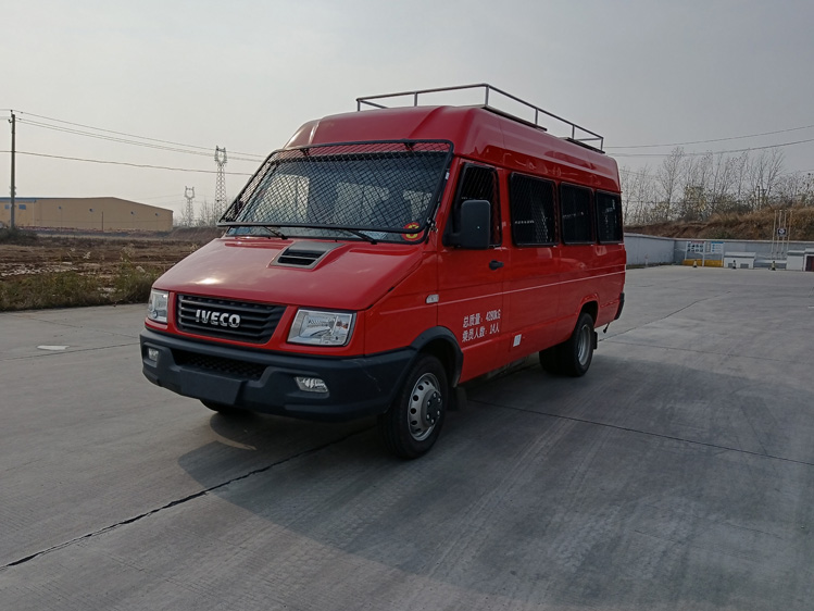 四驅(qū)器材消防應(yīng)急救援車_河北山西 搶險救援救火車_水罐式泡沫滅火車