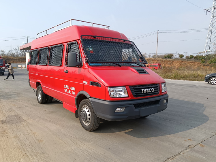 四驅(qū)小型皮卡器材消防車_山東湖北 2噸小型消防車_應(yīng)急滅火救援車