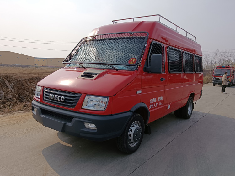 四驅(qū)小型皮卡器材消防車_山東湖北 2噸小型消防車_應(yīng)急滅火救援車