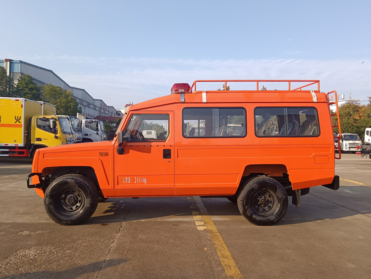 林區(qū)運兵車_森林防火通訊車10-15人 北汽巡邏消防運兵車_越野森林防火指揮車 