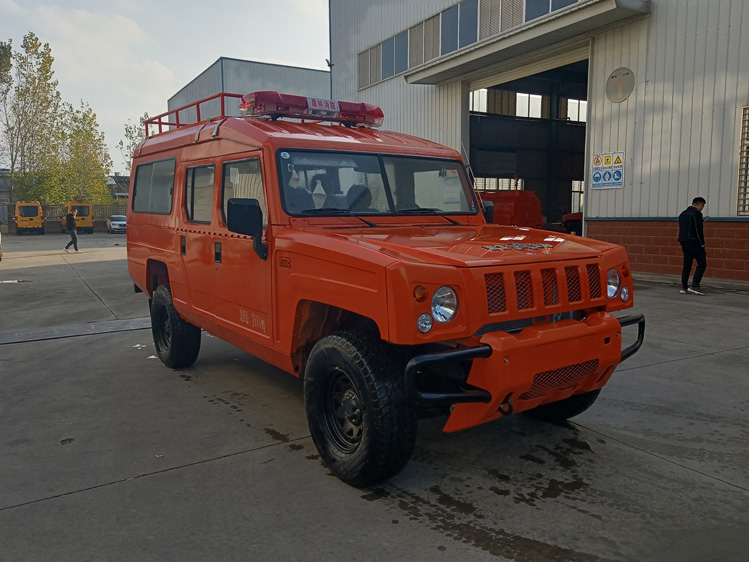 林區(qū)消防運兵車_山地消防供水車10-15人 北汽火災(zāi)救援運兵車_小型森林消防車 