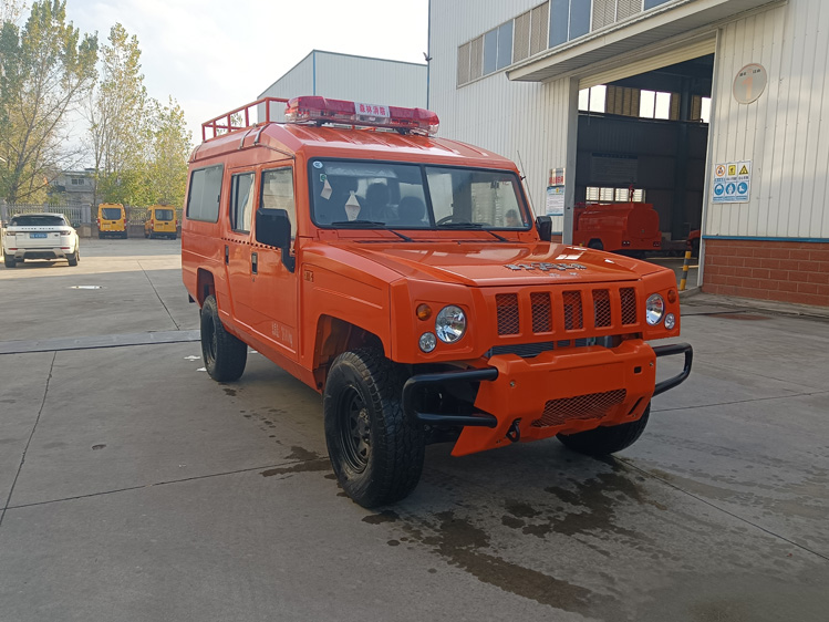 林區(qū)消防運兵車_山地消防供水車10-15人 北汽火災(zāi)救援運兵車_小型森林消防車 