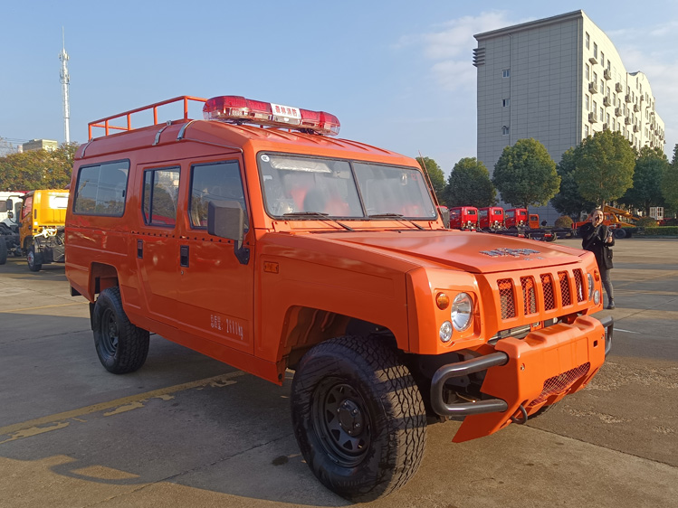 林區(qū)消防運兵車_山地消防供水車10-15人 北汽火災(zāi)救援運兵車_小型森林消防車 