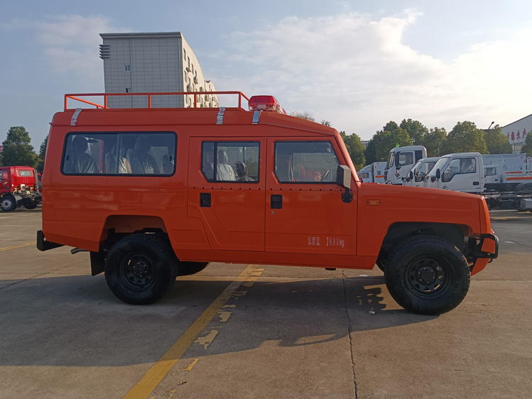 森林防火運兵車_東風御風10-15人座 北汽救火運兵車_四驅越野應急指揮 