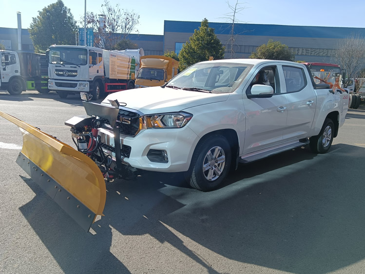 藍(lán)牌掃雪車_車載式大型道路推雪鏟 皮卡除雪滾廠家在哪