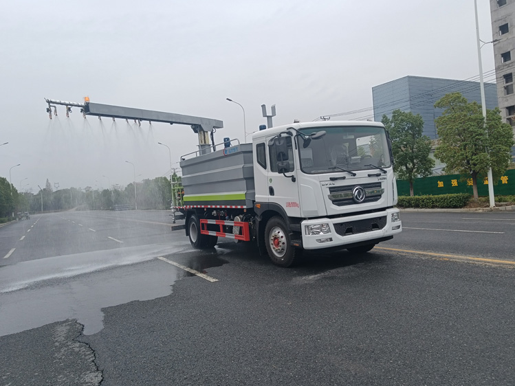 東風(fēng)D9鐵路抑塵車不交購置稅_12噸火車煤炭抑塵劑噴灑車 山西忻州消毒防疫灑水車_15噸運煤抑塵劑固化劑噴灑報價實惠