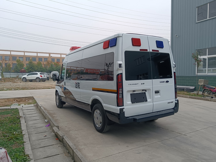 13人座囚車(chē)_福特11-15人座長(zhǎng)途羈押警車(chē) 解押囚車(chē)_福特全順長(zhǎng)軸中頂囚車(chē)全國(guó)聯(lián)保 