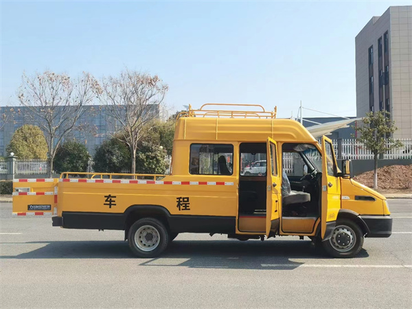 應(yīng)急搶險排水救援車_藍(lán)牌五十鈴皮卡防汛搶險車應(yīng)急救險車地下車庫隨意進(jìn)出