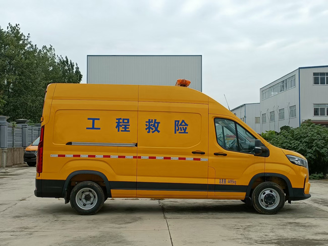 供水管網(wǎng)搶修救援車(chē)_依維柯電力氣防車(chē)_高速公路搶修搶修氣防車(chē) 山東化工園區(qū)氣防車(chē) 高速公路應(yīng)急救援車(chē)_加長(zhǎng)軸氣防救援車(chē)_礦山救援工程車(chē)