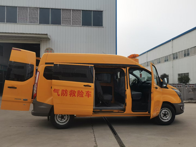 依維柯藍(lán)牌救險(xiǎn)車_移動(dòng)電源車氣防車_國六氣防車 山東化工園區(qū)氣防車 福特V348應(yīng)急救援氣防車_應(yīng)急氣防救援車_供電線路搶修氣防車