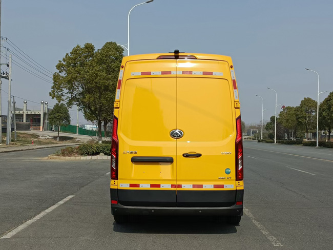 油田檢修氣防車_水域救援裝備氣防車_依維柯燃?xì)夤芫€搶修氣防車 山東化工園區(qū)氣防車 福特全順V348氣防車_電力化工氣防車_移動(dòng)通訊搶修氣防車