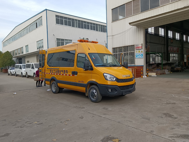 抽油泵站氣防車_國六藍(lán)牌5-7人座氣防車_依維柯市政燃?xì)饩入U車 山東化工園區(qū)氣防車 國六江鈴福特新全順氣防車_氣防救援車_國六依維柯工程救險車