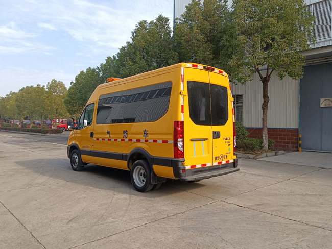 化工氣體救援氣防車_森林防火救援車_依維柯藍牌救險車 山東化工園區(qū)氣防車 應(yīng)急救援氣防車_氣防站搶險救援車_液化站應(yīng)急搶險車