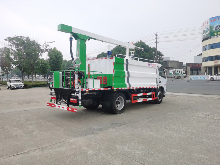 東風(fēng)福瑞卡鐵路抑塵車_抑塵霧炮車多功能固化劑噴灑車_12方抑塵灑水車廠家直供_噴霧降塵車_15噸煤炭運(yùn)輸抑塵車