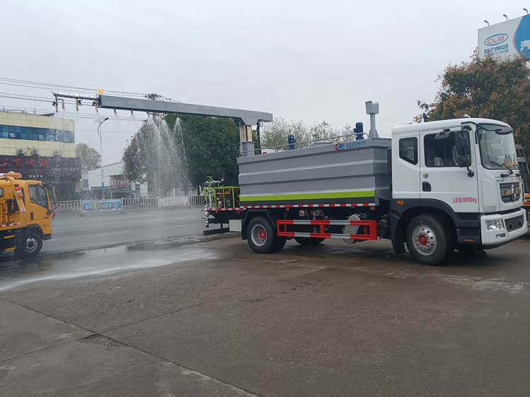 5噸火車皮抑塵劑噴灑車_鐵路工地抑塵車煤礦火車皮霧炮噴霧車_15噸固化劑噴灑車價格優(yōu)_鐵道煤炭抑塵劑噴灑車_煤礦霧炮噴霧車