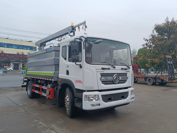 東風(fēng)多利卡5方鐵路抑塵車_鐵路煤炭抑塵車15噸方罐鐵路抑塵車_鐵路噴霧抑塵車多少錢_煤炭運(yùn)輸抑塵車