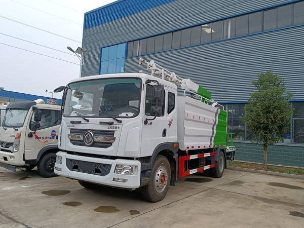 東風(fēng)D9-12噸鐵路抑塵車_煤礦貨場壓制降塵煤礦火車皮霧炮噴霧車_15噸固化劑噴灑車價(jià)格優(yōu)_鐵道煤炭抑塵劑噴灑車_煤礦霧炮噴霧車