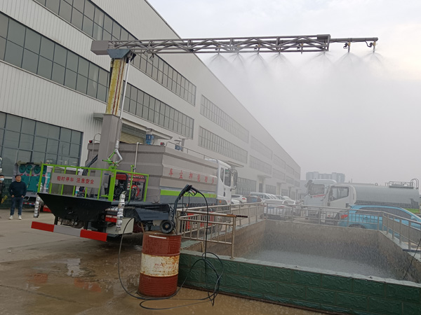 東風(fēng)天錦鐵路抑塵車_鐵路道路抑塵車鐵路運(yùn)煤降塵噴霧車_5方鐵路抑塵車_降塵灑水車便宜_東風(fēng)D9煤炭降霾車_10方煤炭揚(yáng)塵噴霧車廠家直銷