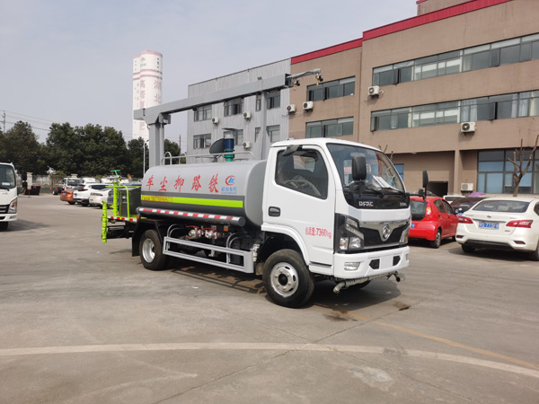 東風(fēng)天錦12方多功能鐵路抑塵車_霧化感應(yīng)噴淋車大型鐵路抑塵車_礦區(qū)抑塵降塵車_5噸鐵路抑塵車價(jià)格好_15噸多功能噴灑車