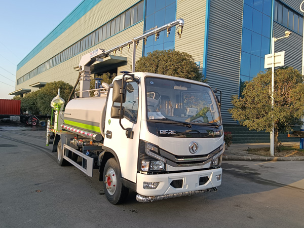 東風(fēng)5噸鐵路抑塵車_伸縮臂降塵車小型多功能鐵路抑塵車_煤炭固化劑噴灑車多少錢_噴霧車皮封層車_15噸鐵路煤炭抑塵