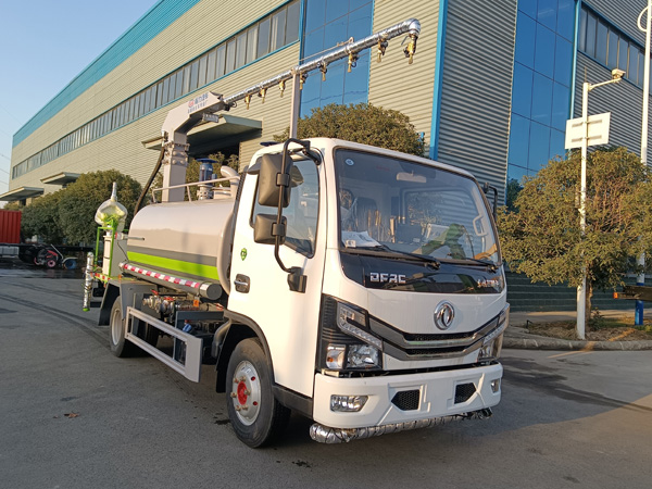 東風(fēng)多利卡5方鐵路抑塵車_鐵路煤炭抑塵車小型多功能鐵路抑塵車_煤炭固化劑噴灑車多少錢_噴霧車皮封層車_15噸鐵路煤炭抑塵