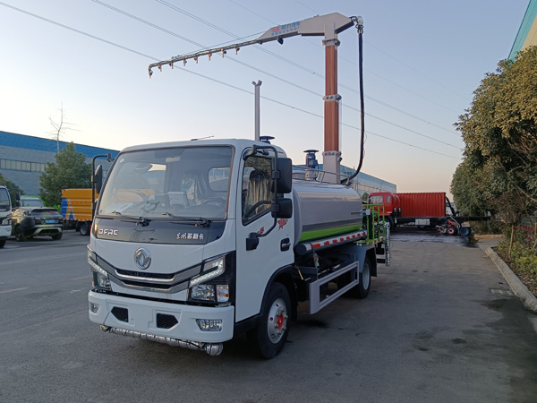 東風華神T3鐵路抑塵車_霧炮灑水車12-15噸鐵路抑塵車_火車皮抑塵劑封層車_噴霧封層車_旋轉(zhuǎn)伸縮抑塵噴灑桿