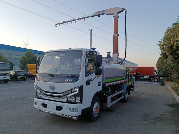 東風(fēng)福瑞卡鐵路抑塵車_抑塵霧炮車大型鐵路抑塵車_礦區(qū)抑塵降塵車_5噸鐵路抑塵車價(jià)格好_15噸多功能噴灑車